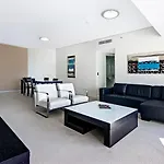 Stunning 2 Bed Apartment In Sierra Grand - Coasthm